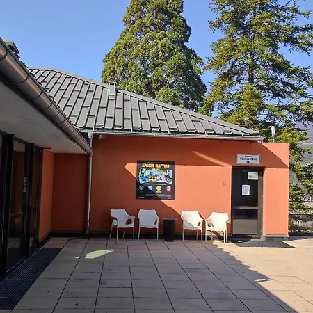 Confortable Avec Piscine, Sauna, Parking Et Animaux Admis à - Fr-1-165b-40 Jausiers